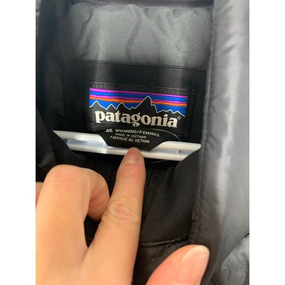 Patagonia Women's Radalie Puffer Jacket in Black - Picture 8 of 9